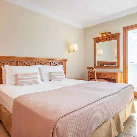 아파트호텔 Inturotel Cala Azul 3*